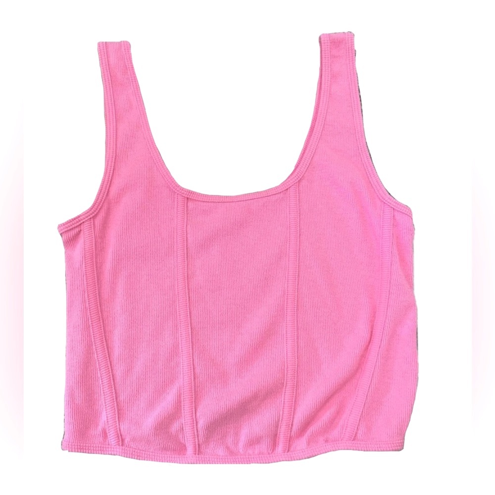 pink cropped tank top
